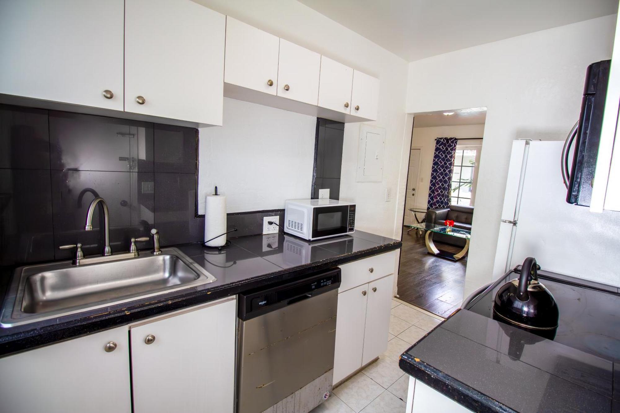 Courtyard Apartments Part Of The Oasis Casita Collection Miami Beach Ngoại thất bức ảnh